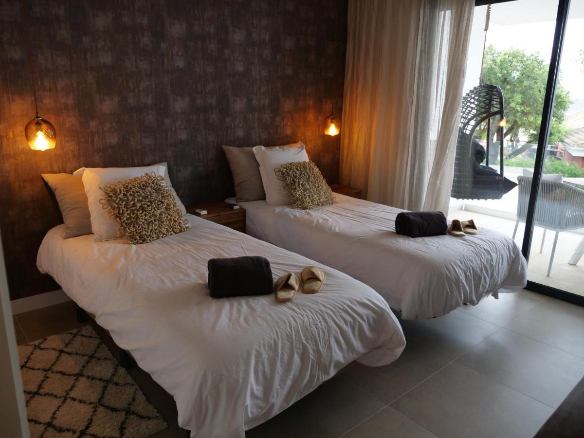 Surya Guest House Охен Екстер'єр фото